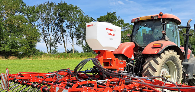400L Stocks Ag Turbo Jet on Proforge Straw Harrow